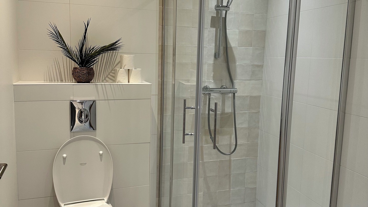 Photo of Bathroom in Larchant