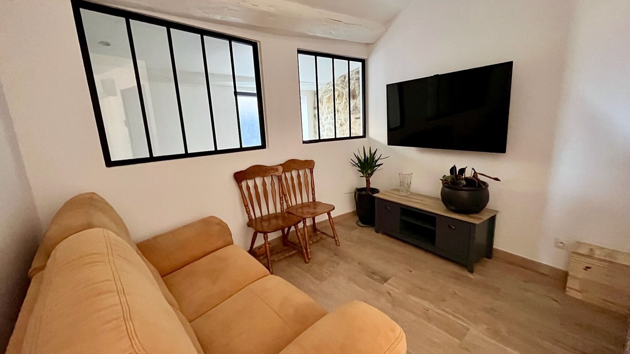Photo of Livingroom in Neffies