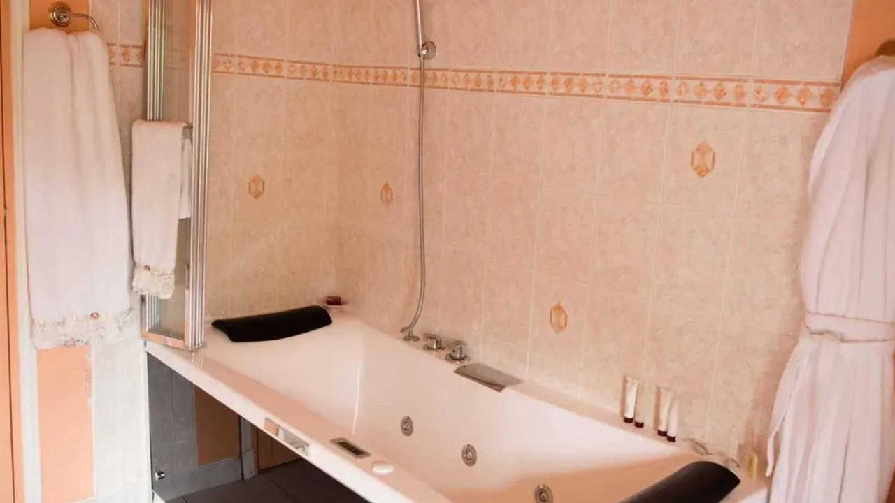 Photo of Bathroom in Houx