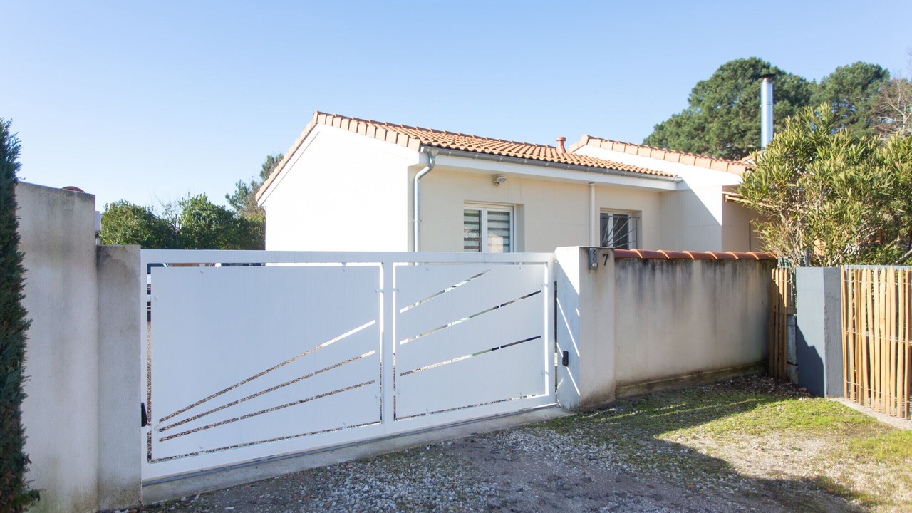 Photo of Outdoor in Ares