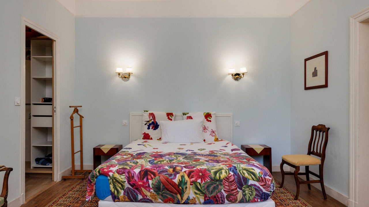 Photo of Bedroom in Libourne