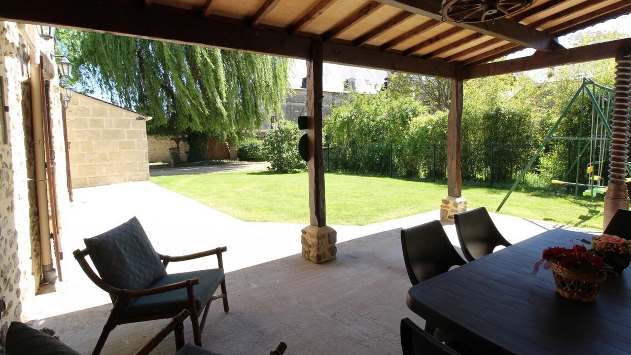 Photo of Outdoor in Saint-Georges-sur-Layon