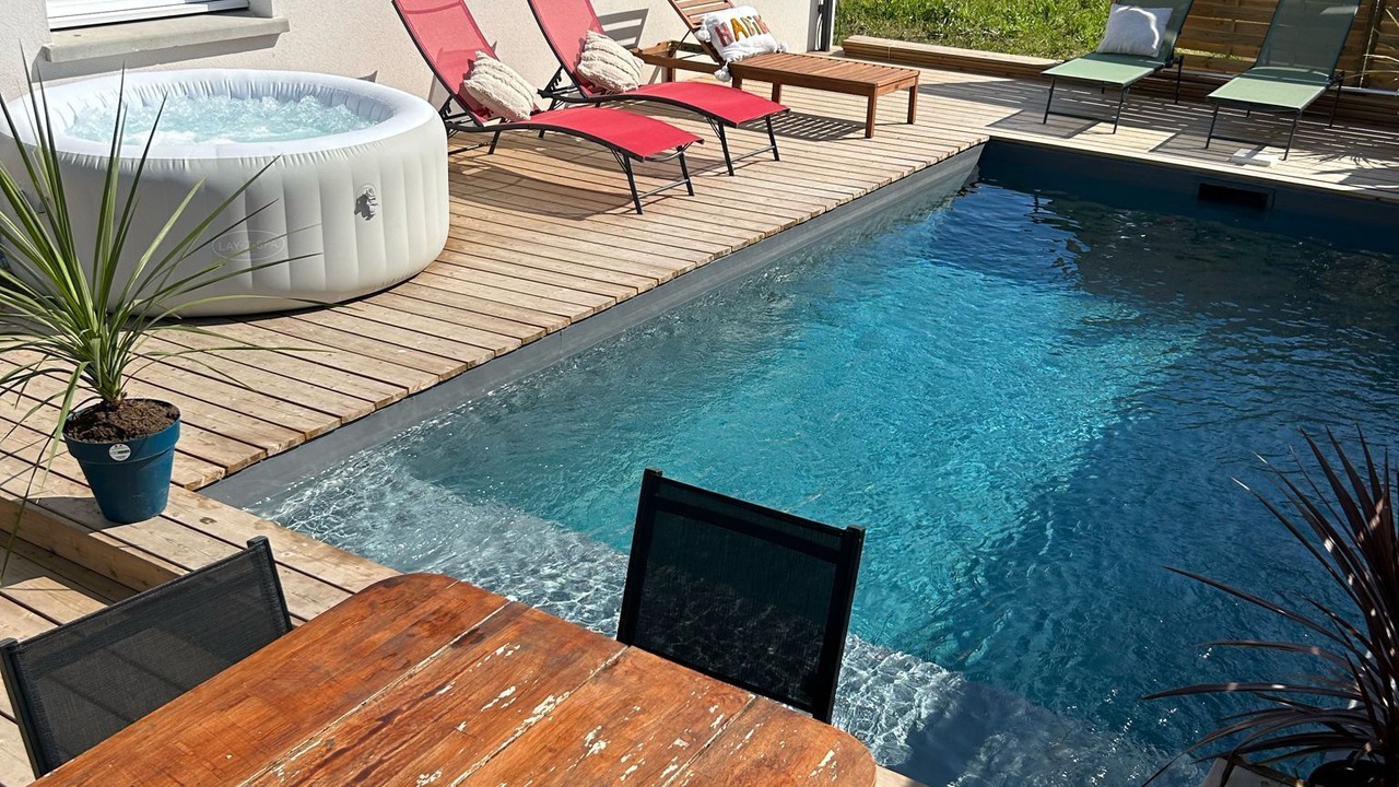 Photo of Outdoor in Ambares-et-Lagrave