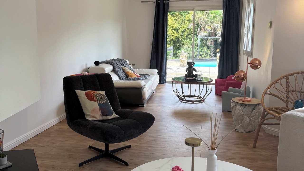 Photo of Livingroom in Sadirac