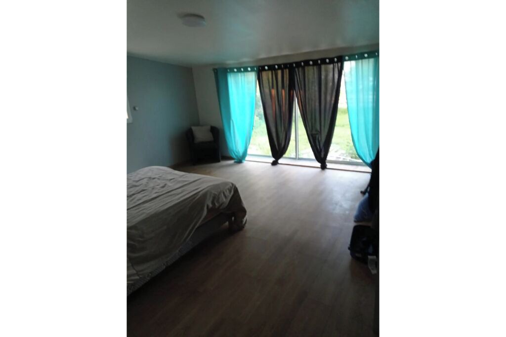 Photo of Bedroom in Saint-Yzans-de-Medoc