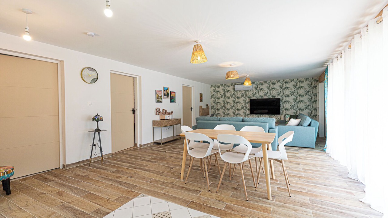Photo of Livingroom in Saint-Gery