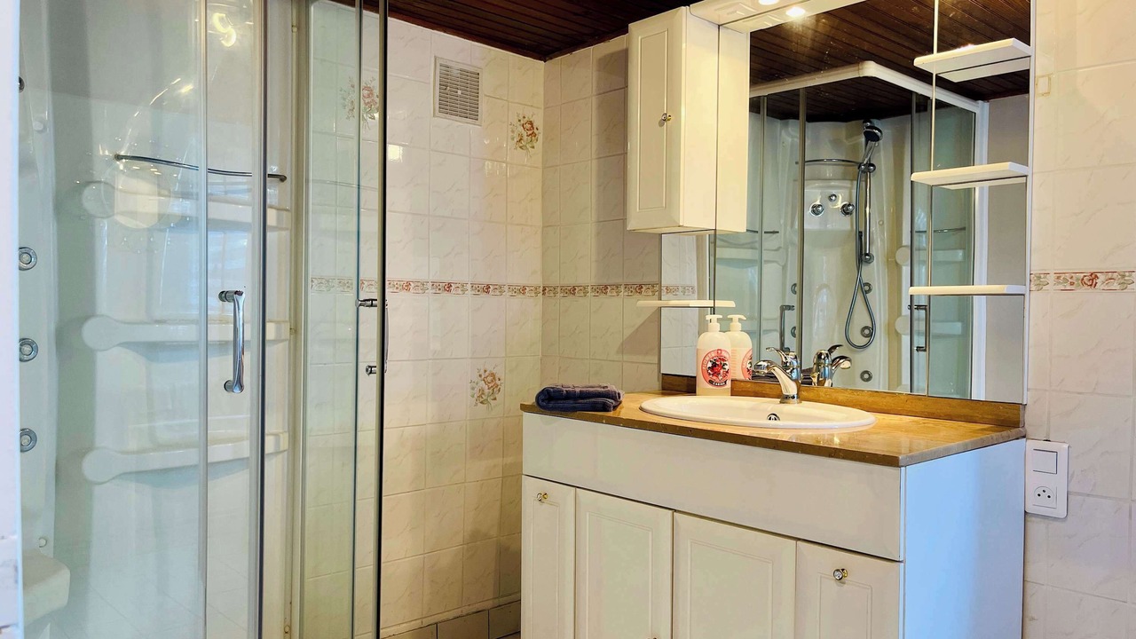 Photo of Bathroom in Sainte-Marie-du-Mont
