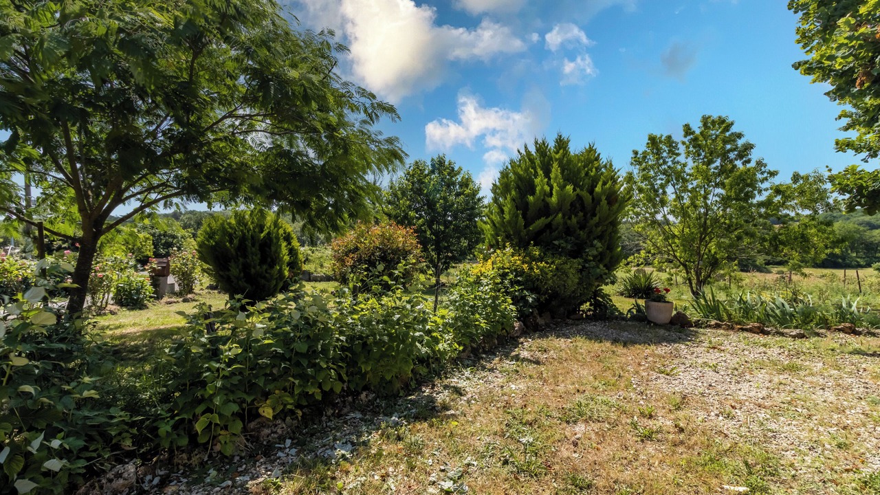 Photo of Outdoor in Sainte-Foy-de-Longas