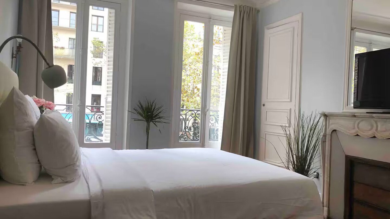 Photo of Bedroom in Montparnasse