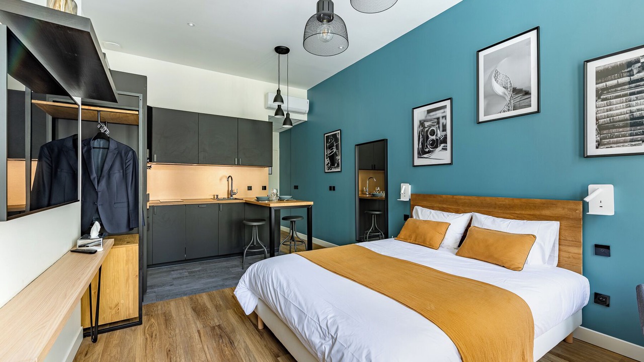 Photo of Bedroom in Voltaire - Saint Amour