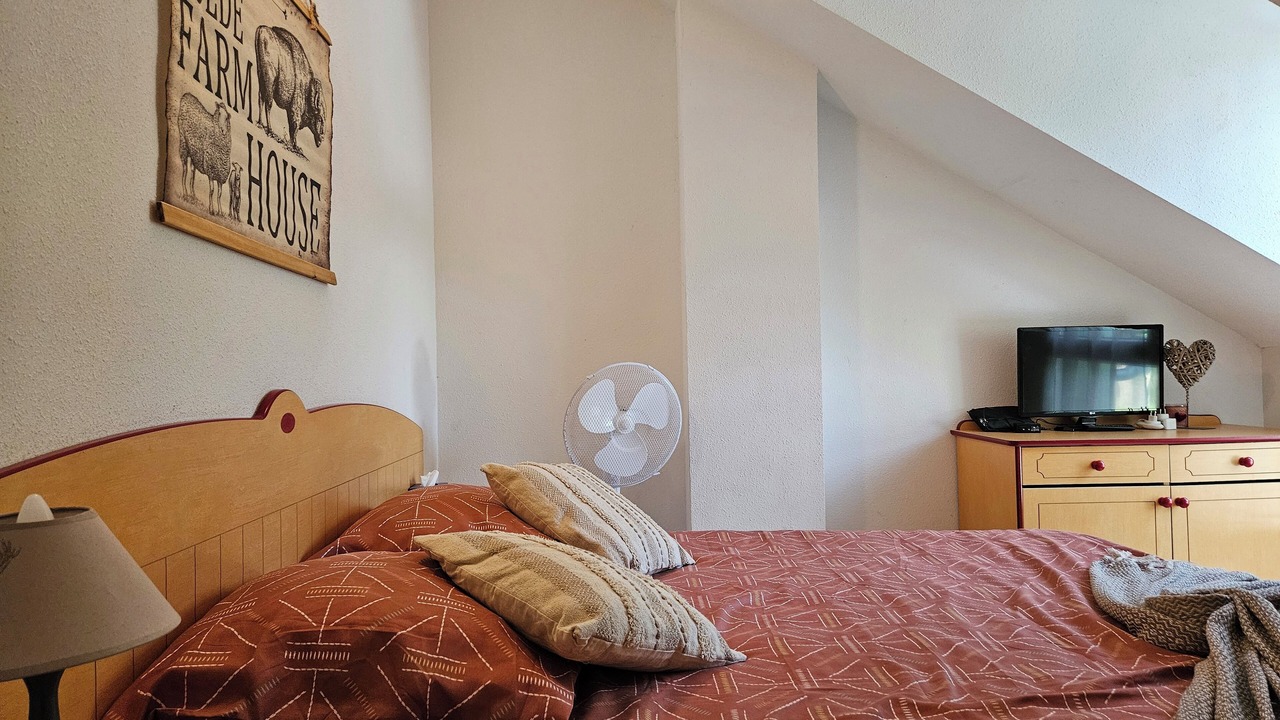 Photo of Bedroom in Saint-Geniez-d'Olt