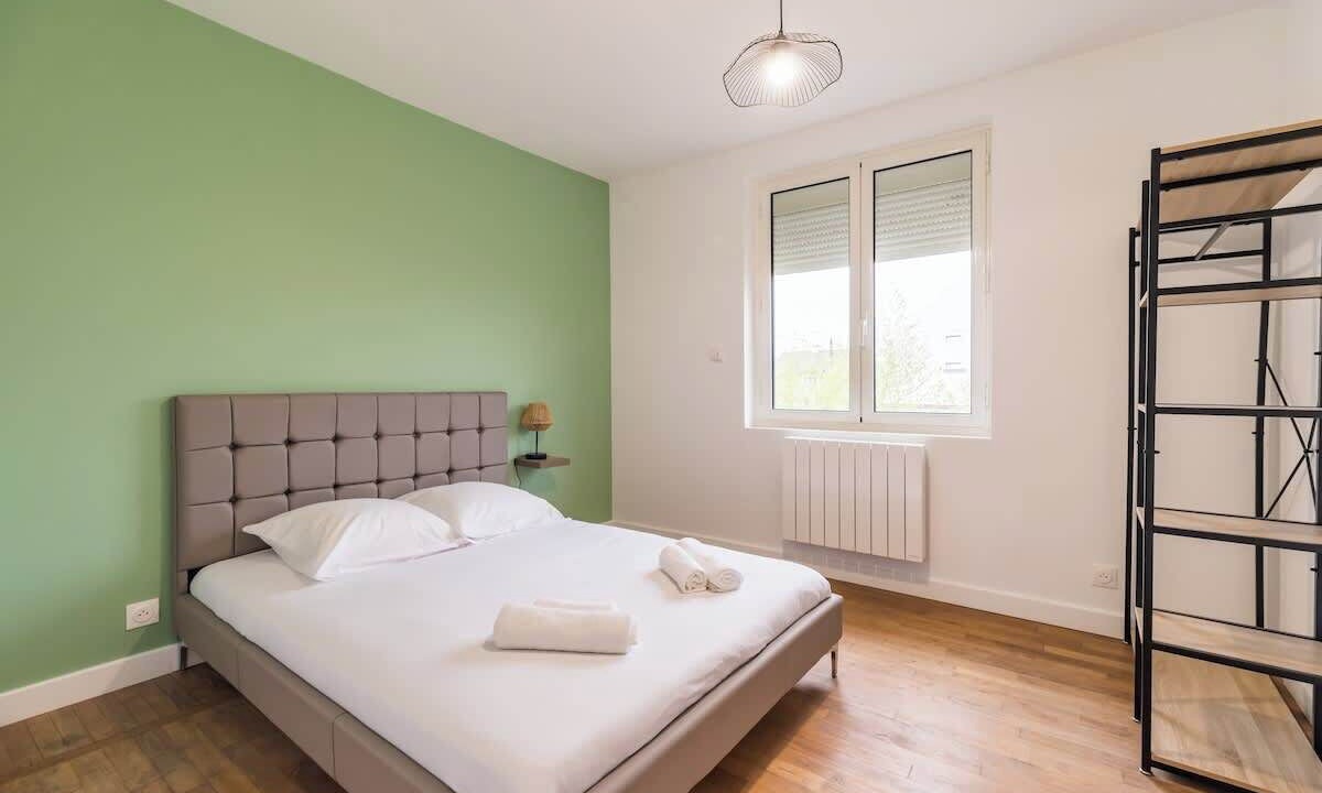 Photo of Bedroom in Saint-Brieuc