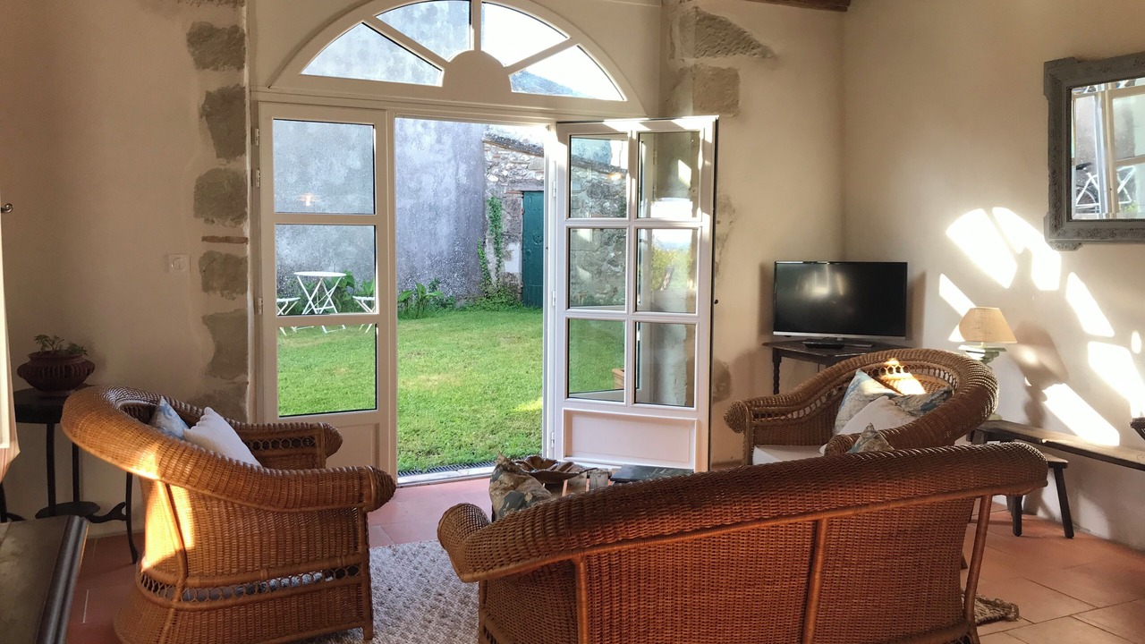 Photo of Livingroom in Montastruc