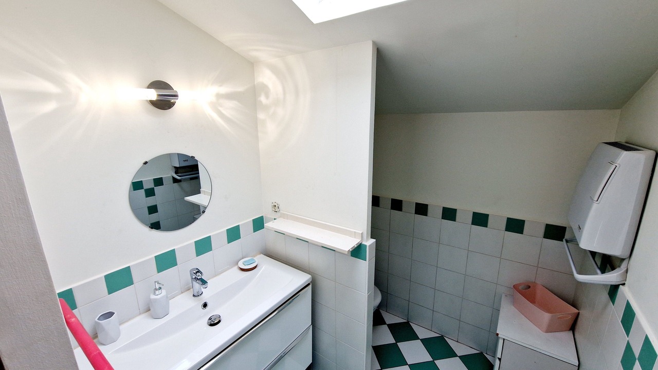 Photo of Bathroom in Collonges-au-Mont-d'Or
