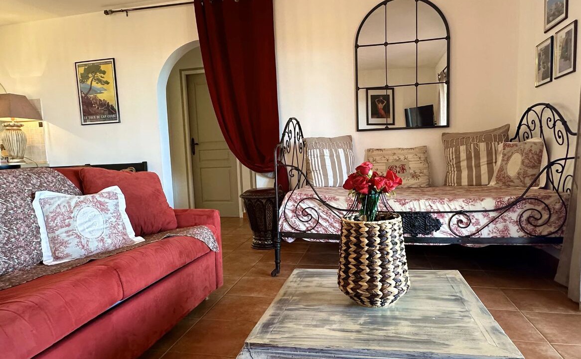 Photo of Livingroom in Aregno