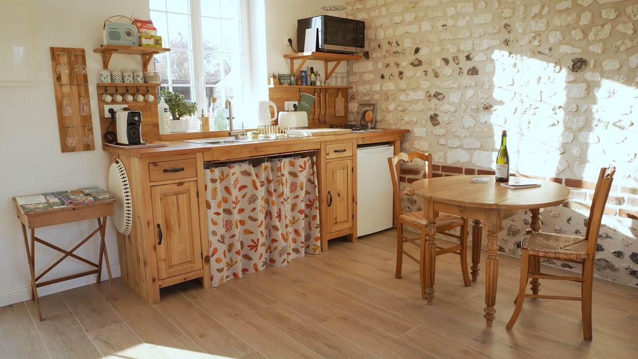 Photo of Kitchen in Poses