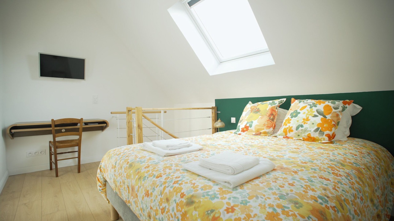 Photo of Bedroom in Poses