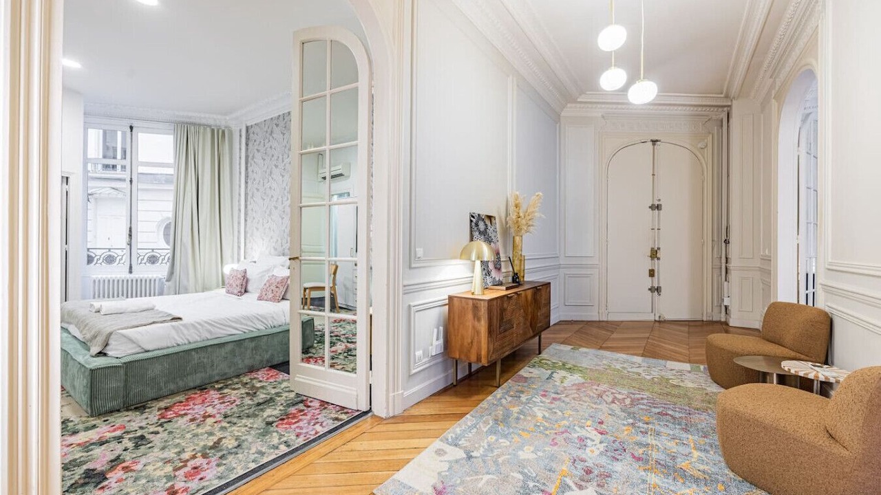 Photo of Bedroom in Faubourg-du-Roule