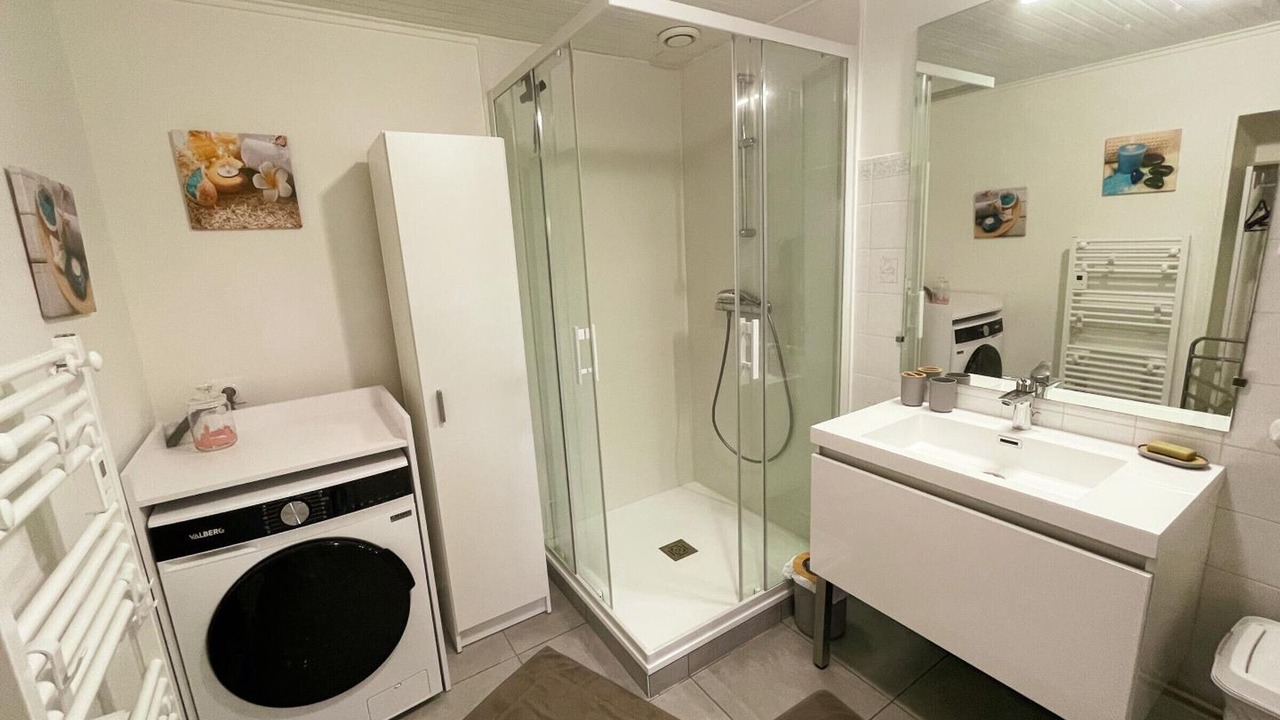 Photo of Bathroom in Montbazon