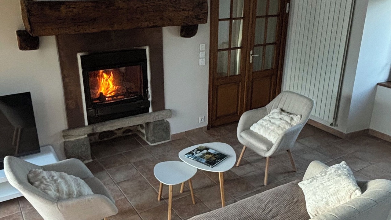 Photo of Livingroom in Saint-Igneuc