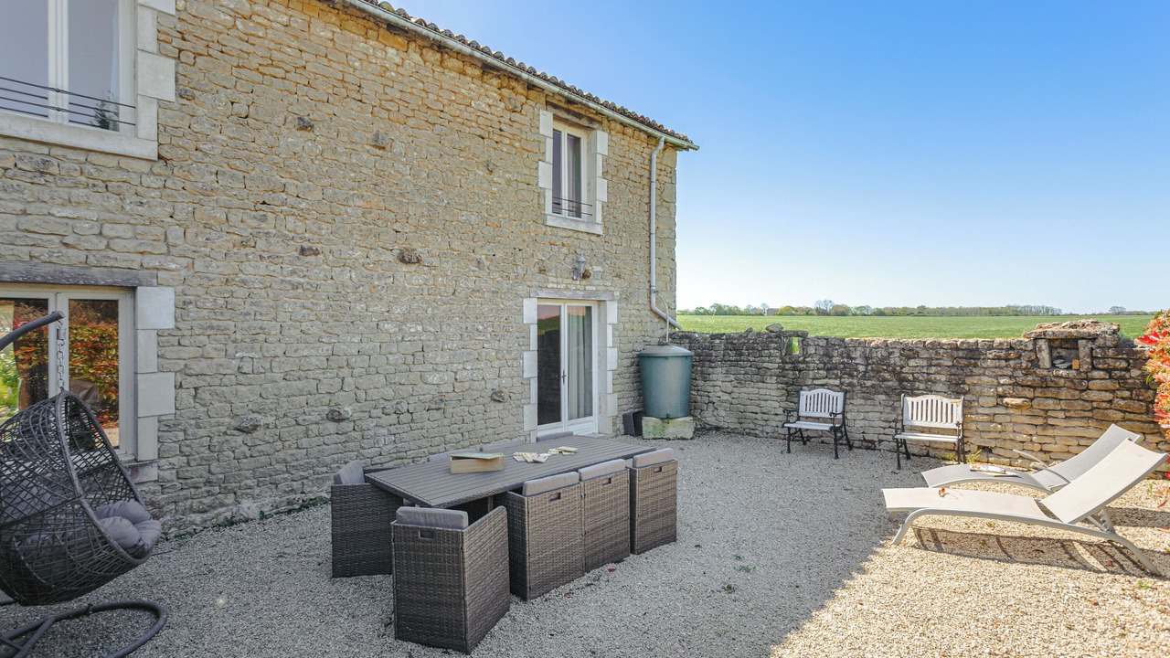 Photo of Outdoor in Vergne