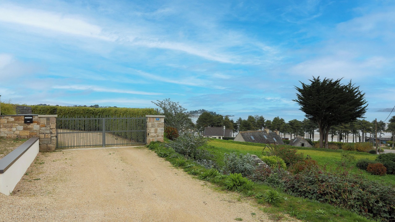 Photo of Outdoor in Locquirec