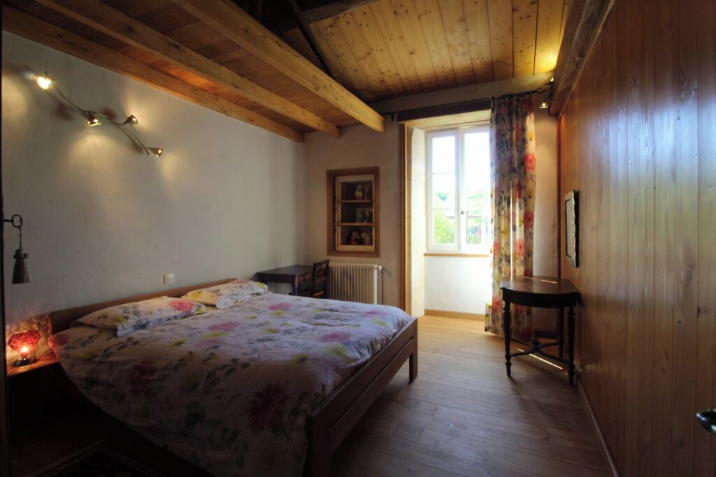 Photo of Bedroom in Saint-Bris-des-Bois