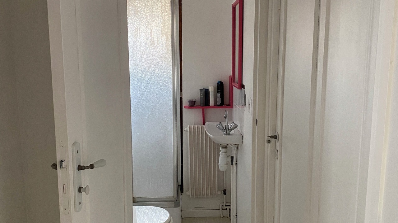 Photo of Bathroom in Janville