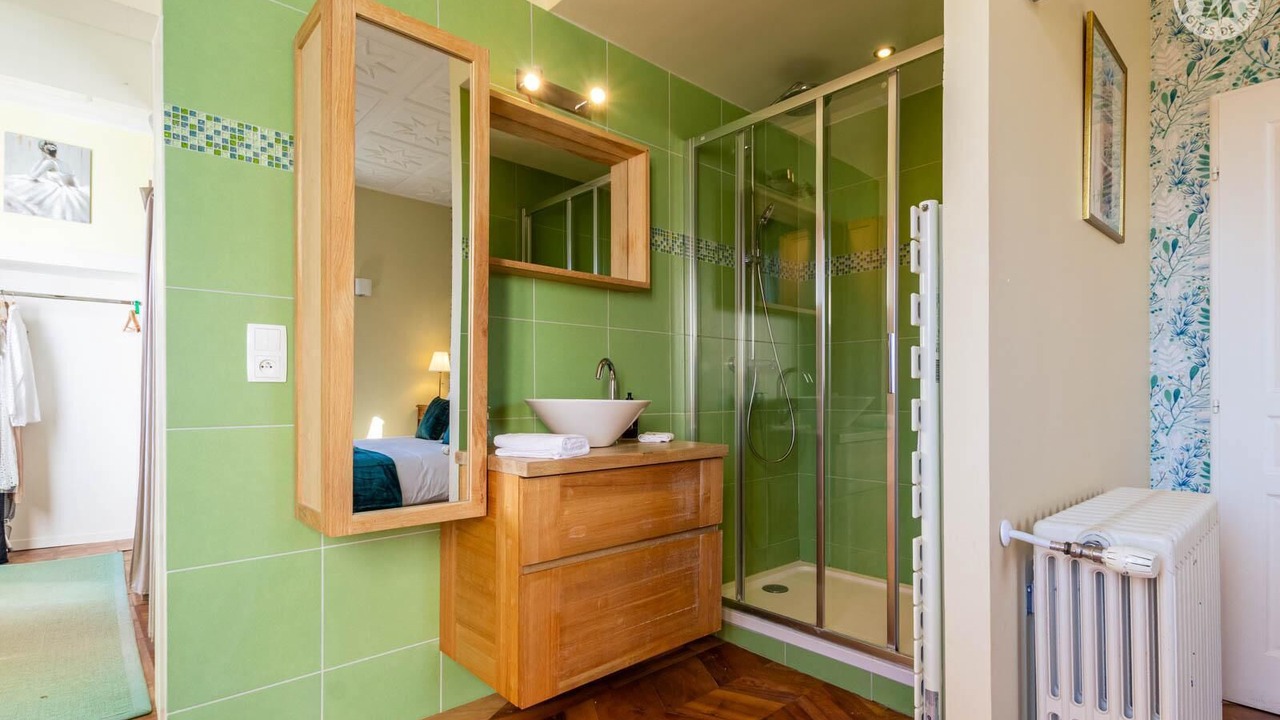 Photo of Bathroom in Cruet