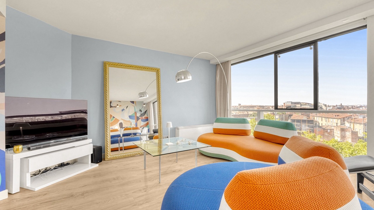 Photo of Livingroom in Victor Hugo District