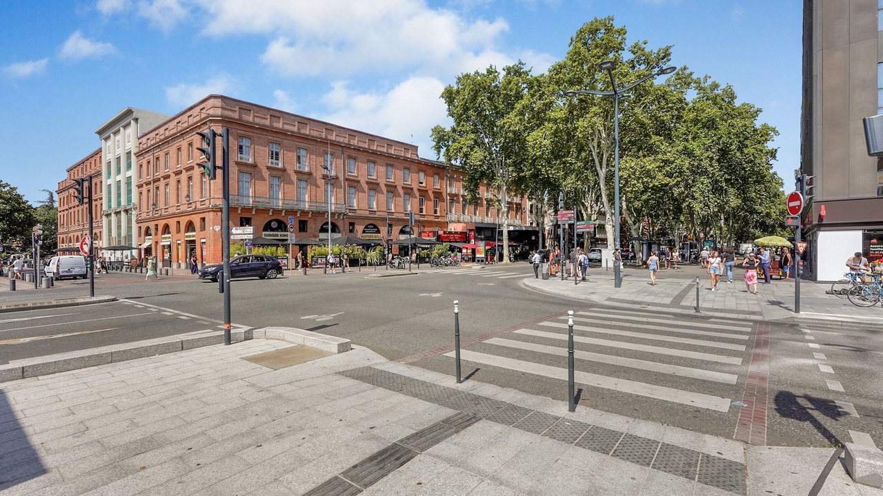 Photo of Others in Victor Hugo District