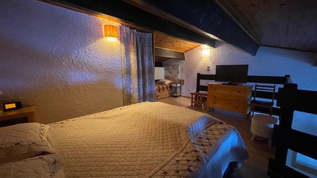 Photo of Bedroom in Enchastrayes
