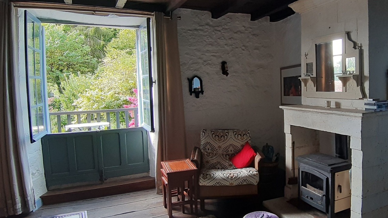 Photo of Livingroom in Aubeterre-sur-Dronne