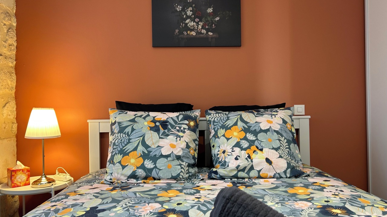 Photo of Bedroom in Pauillac