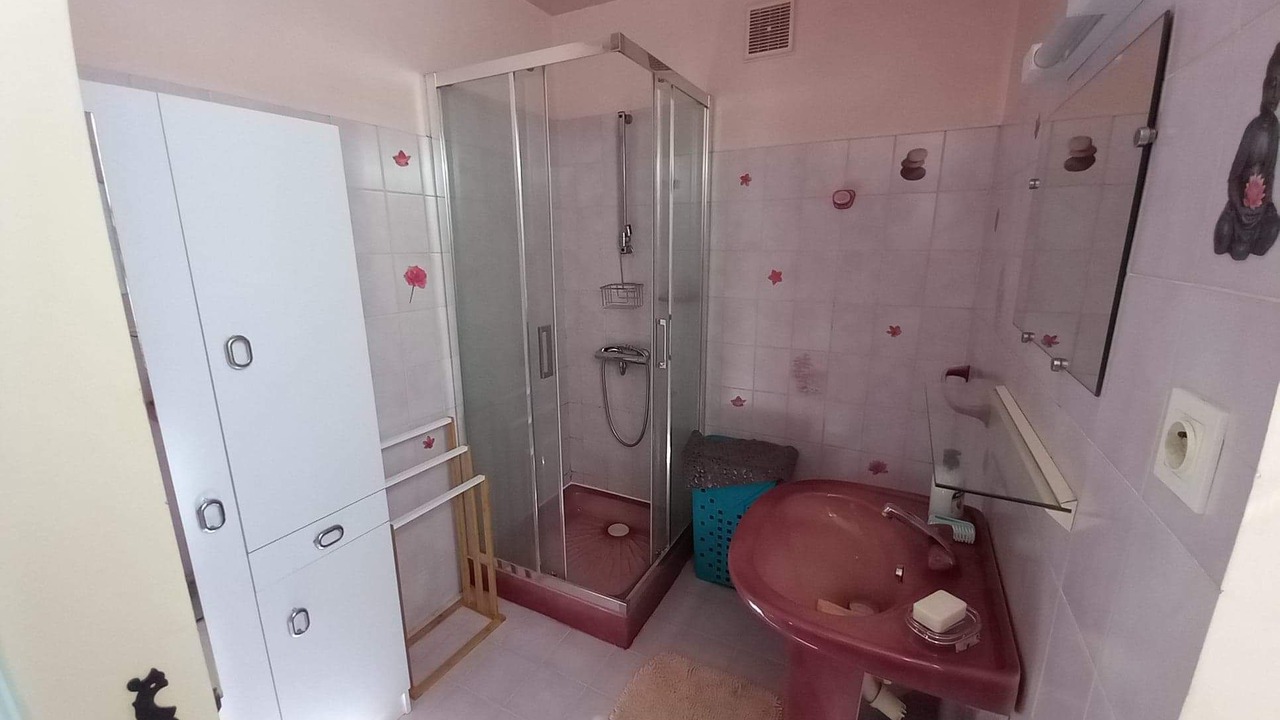 Photo of Bathroom in Coubjours