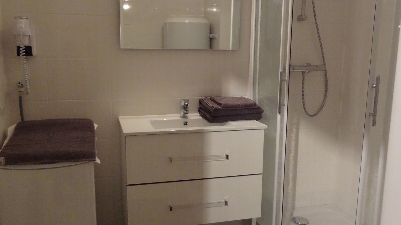 Photo of Bathroom in Courtoisville-Sillon-Moka