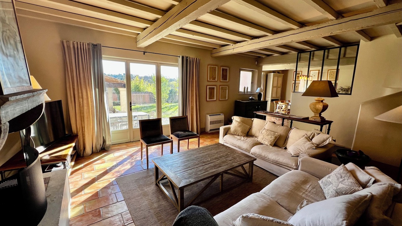 Photo of Livingroom in Goult