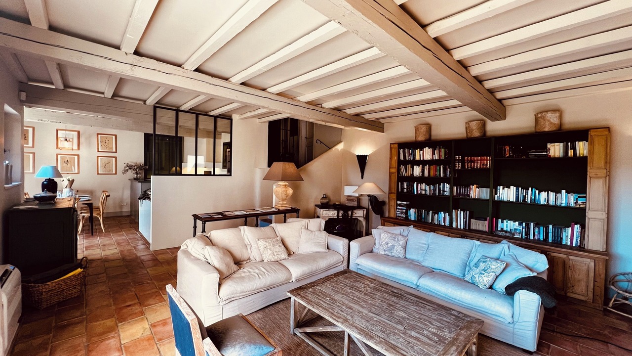 Photo of Livingroom in Goult