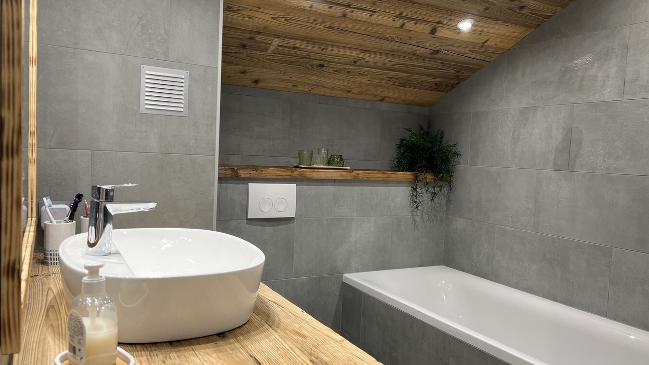 Photo of Bathroom in Saint-Jean-dʼAulps
