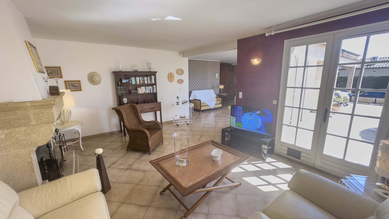Photo of Livingroom in Bessan