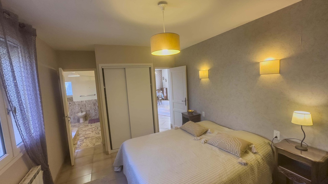 Photo of Bedroom in Bessan