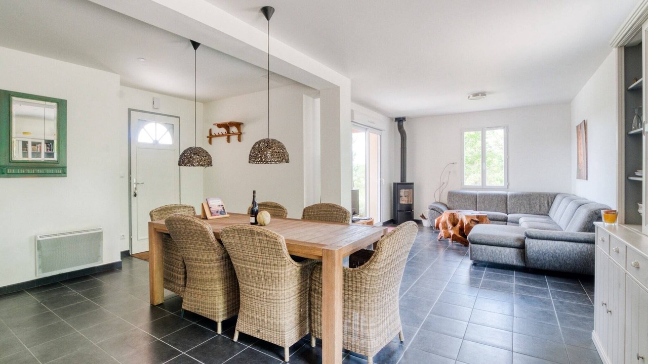 Photo of Livingroom in Sainte-Foy-de-Longas