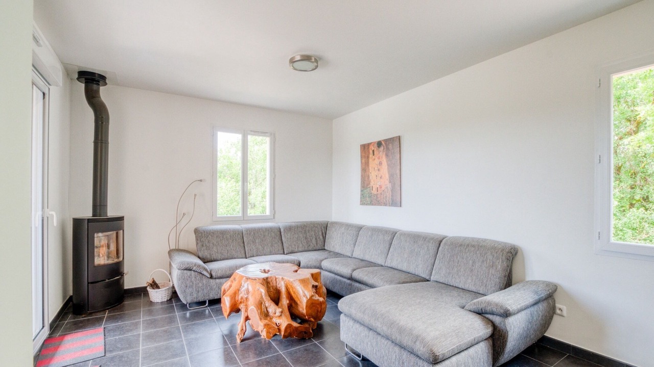 Photo of Livingroom in Sainte-Foy-de-Longas