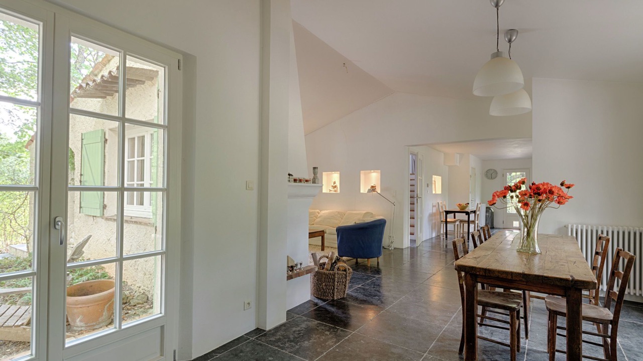 Photo of Livingroom in Entrecasteaux