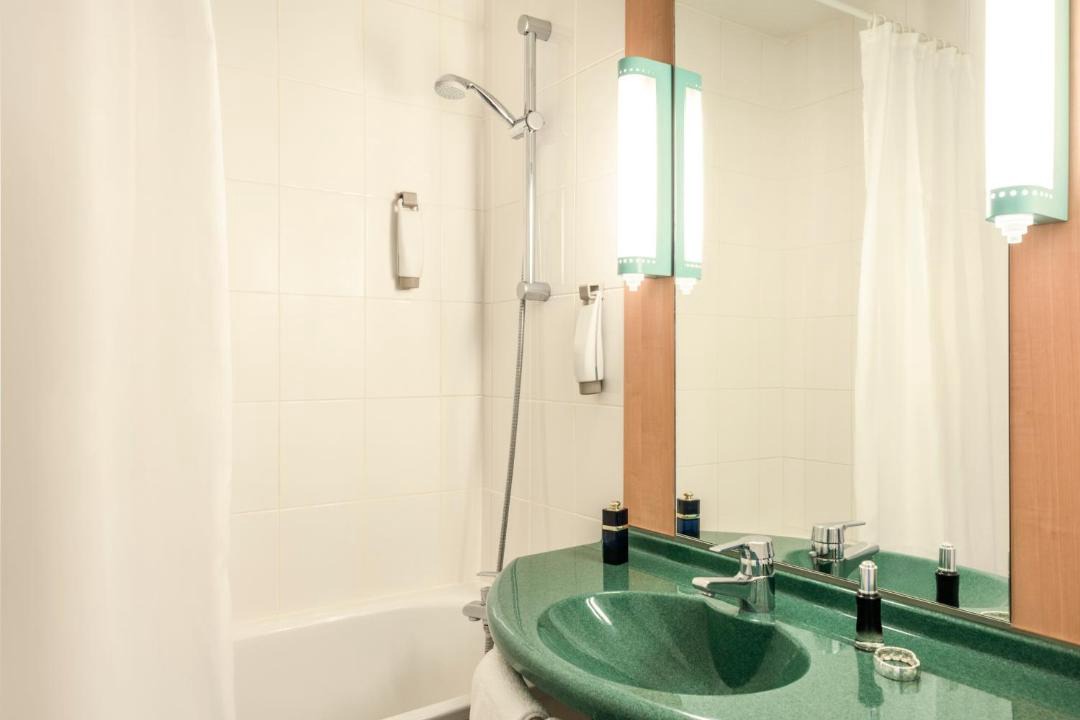 Photo of Bathroom in Egletons