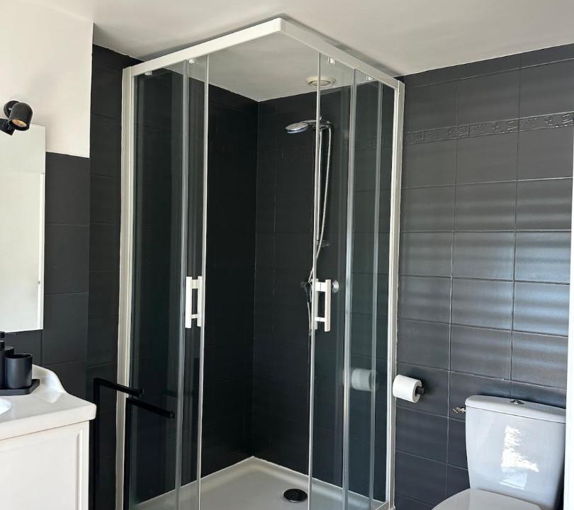 Photo of Bathroom in Saint-Aquilin-de-Pacy