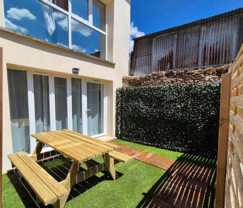 Photo of Patio Balcony in La Houssaye-en-Brie