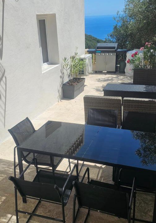 Photo of Patio Balcony in Ville-di-Pietrabugno
