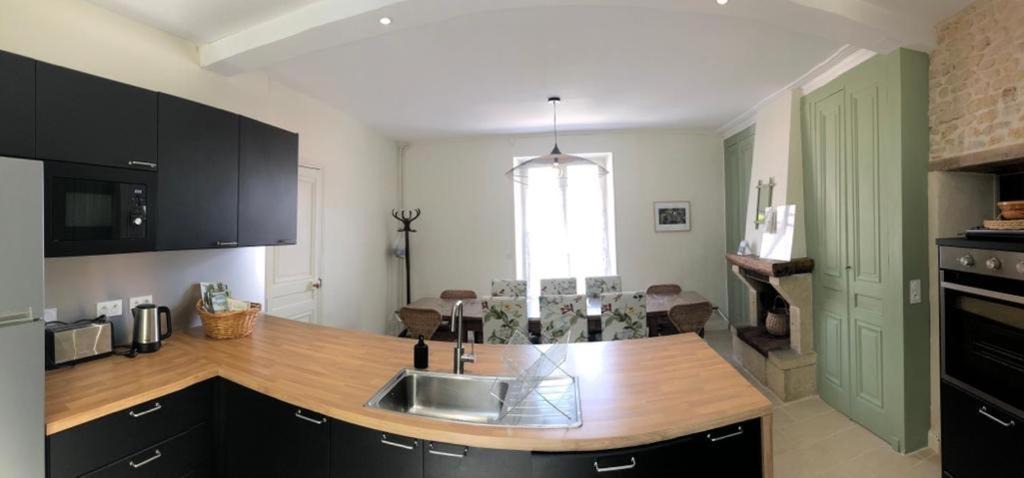 Photo of Kitchen in Maillezais