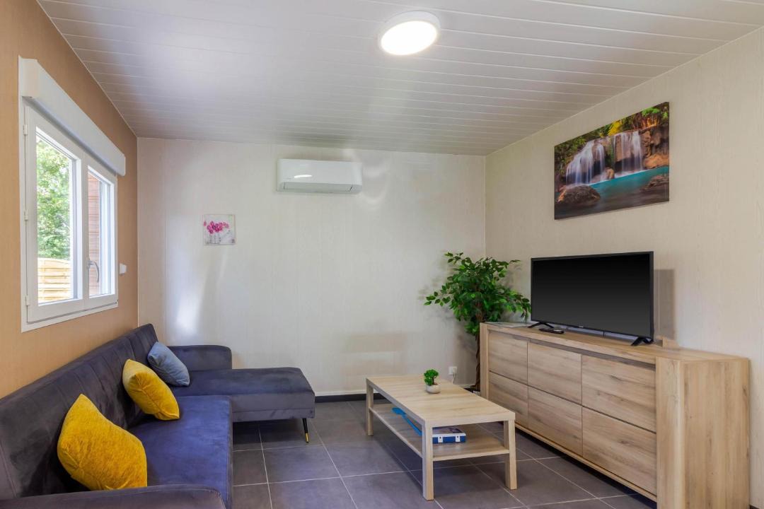 Photo of Livingroom in Thenon